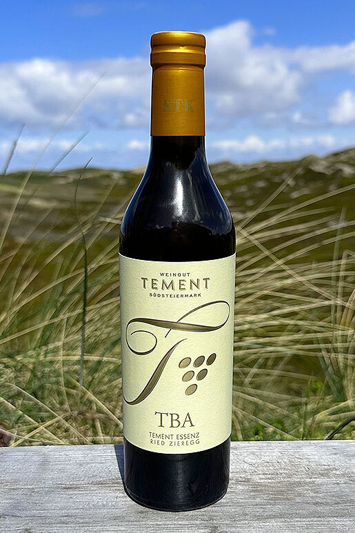 2017 Tement Trockenbeerenauslese Ried Zieregg "Tement Essenz" 0,375l 2017 Tement Trockenbeerenauslese Ried Zieregg "Tement Essenz" 0,375l