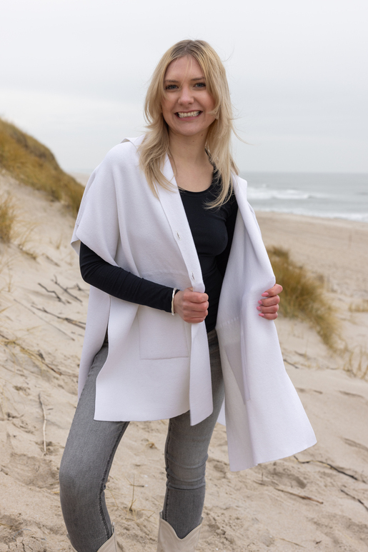 Kaschmir Cape Modell Irene, white, one size Kaschmir Cape Modell Irene, white, one size