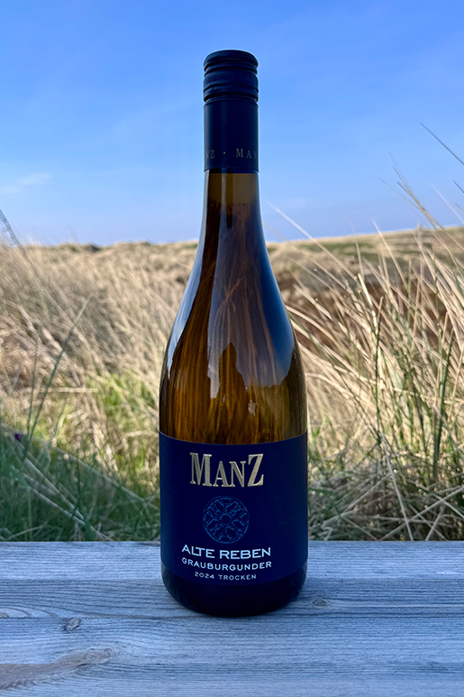 2024 Manz Grauburgunder trocken "Alte Reben" 0,75l 2024 Manz Grauburgunder trocken "Alte Reben" 0,75l